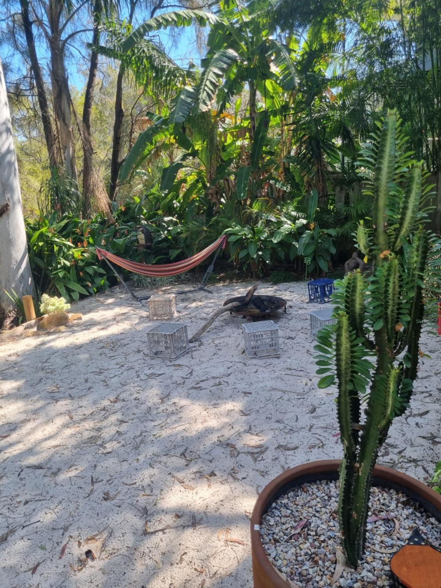 Bed and Breakfast Birdsong Retreat - On Lamb Island Karragarra Island Экстерьер фото